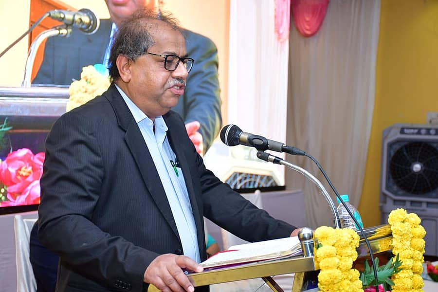 ಕಾರವಾರದಲ್ಲಿ ಬ್ಯಾಂಕಿಂಗ್ ಮತ್ತು ಬ್ಯಾಂಕಿಂಗ್‍ಯೇತರ ಗ್ರಾಹಕರ ಅನುಕೂಲಕ್ಕಾಗಿ ಆಯೋಜಿಸಿದ್ದ ಜಾಗೃತಿ ಕಾರ್ಯಕ್ರಮದಲ್ಲಿ ಭಾರತೀಯ ರಿಸರ್ವ್ ಬ್ಯಾಂಕ್‍ನ ಬ್ಯಾಂಕಿಂಗ್ ಒಂಬುಡ್ಸಮನ್ ಬಾಲು ಕೆಂಚಪ್ಪ ಮಾತನಾಡಿದರು