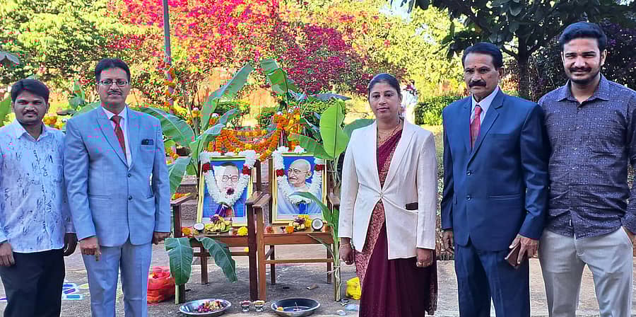 ಶಿಡ್ಲಘಟ್ಟದ ಜೆ.ಎಂ.ಎಫ್‌.ಸಿ ನ್ಯಾಯಾಲಯದಲ್ಲಿ 76ನೇ ಗಣ ರಾಜ್ಯೋತ್ಸವ ಆಚರಿಸಲಾಯಿತು