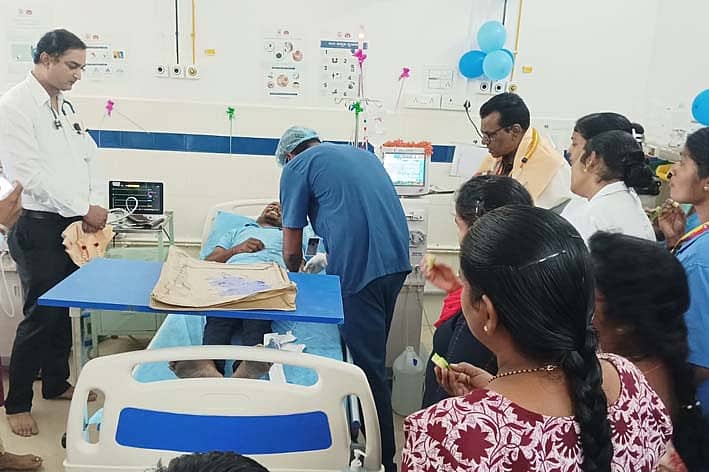 ನ್ಯಾಮತಿಯ ಸಮುದಾಯ ಆರೋಗ್ಯ ಕೇಂದ್ರದಲ್ಲಿ ಸೋಮವಾರ ಡಯಾಲಿಸಿಸ್ ಸೇವೆ ಆರಂಭಿಸಲಾಯಿತು