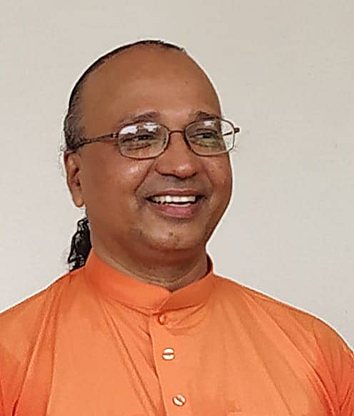 ಯೋಗದಾ ಸಂಸ್ಥೆಯ ಸ್ವಾಮಿ ಈಶ್ವರಾನಂದ ಗಿರಿ