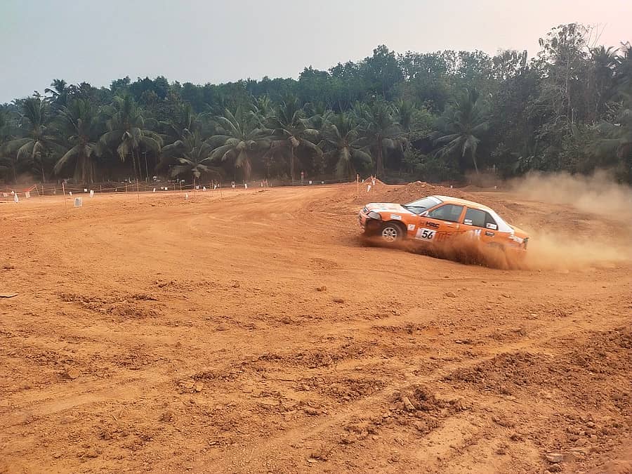 ಉಪ್ಪಿನಂಗಡಿ ಸಮೀಪದ ಆತೂರಿನಲ್ಲಿ ನಡೆದ ಕಾರ್ ರೇಸ್ನ ದೃಶ್ಯ