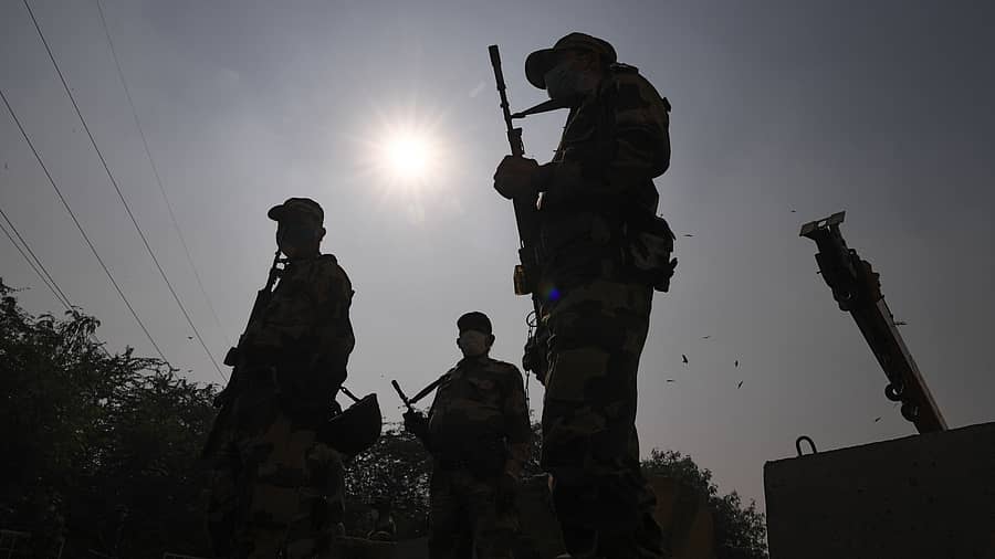 <div class="paragraphs"><p> ಯೋಧರು</p></div>