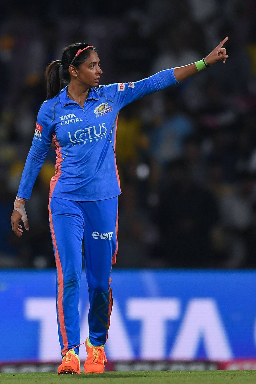 <div class="paragraphs"><p>ಮುಂಬೈ ಇಂಡಿಯನ್ಸ್ ತಂಡದ ನಾಯಕಿ ಹರ್ಮನ್ಪ್ರೀತ್ ಕೌರ್ </p></div>