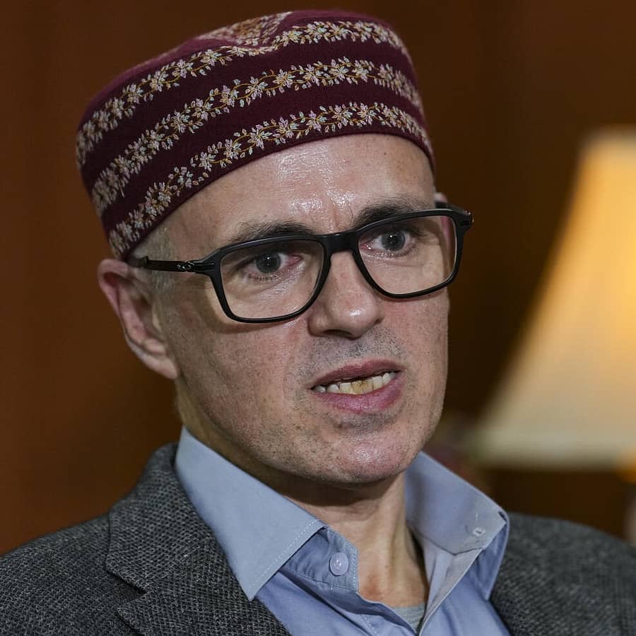 <div class="paragraphs"><p>ಒಮರ್ ಅಬ್ದುಲ್ಲಾ</p></div>