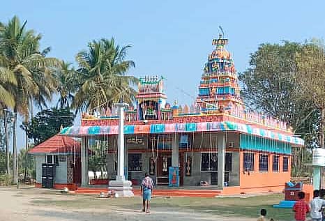<div class="paragraphs"><p>ಸರಗೂರು ತಾಲ್ಲೂಕು ಸಾಗರೆ ಮಾರಮ್ಮ ದೇವಸ್ಥಾನದ ಹೊರ ನೋಟ</p></div>
