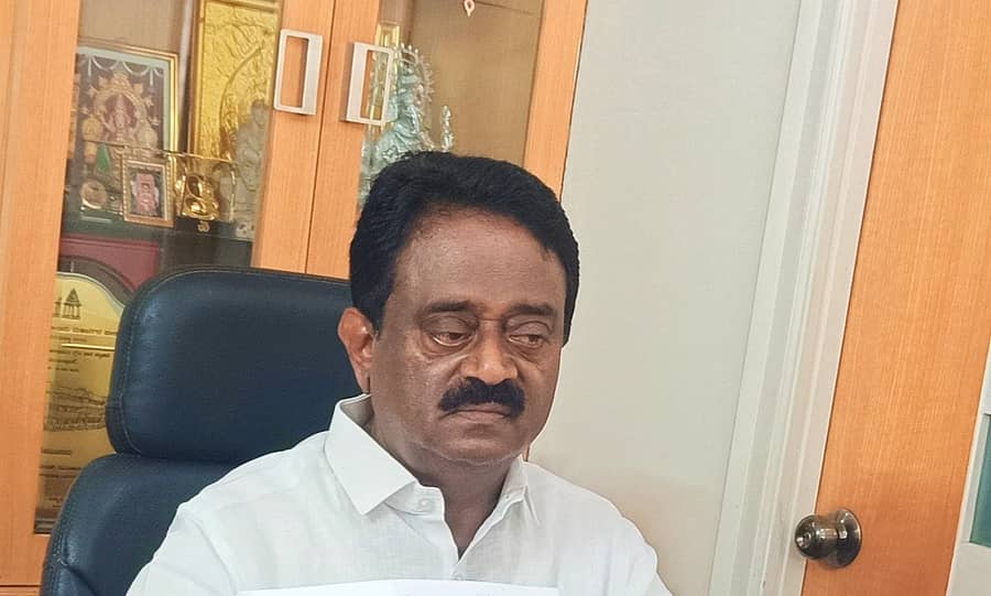 <div class="paragraphs"><p>ಶಾಸಕ ಎಸ್. ಮುನಿರಾಜು</p></div>