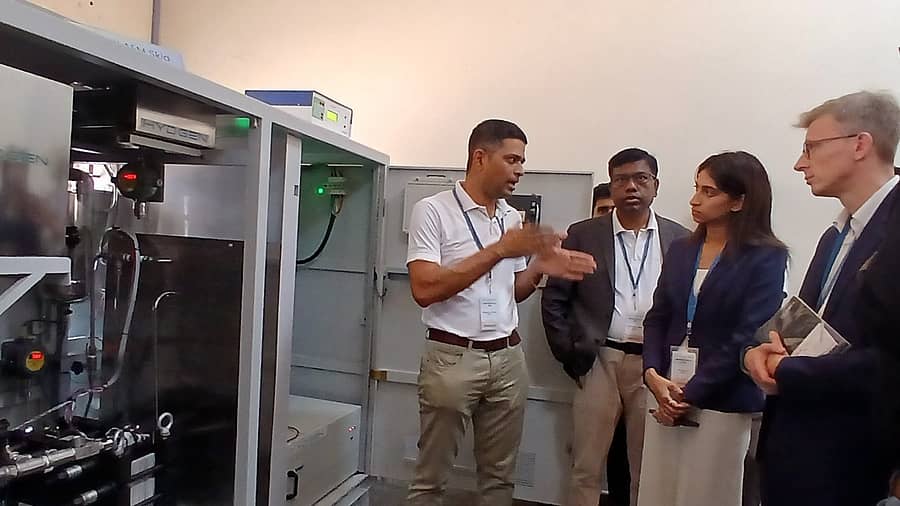 <div class="paragraphs"><p>ಎಇಎಂ ಎಲೆಕ್ಟ್ರೋಲೈಜರ್‌</p></div>