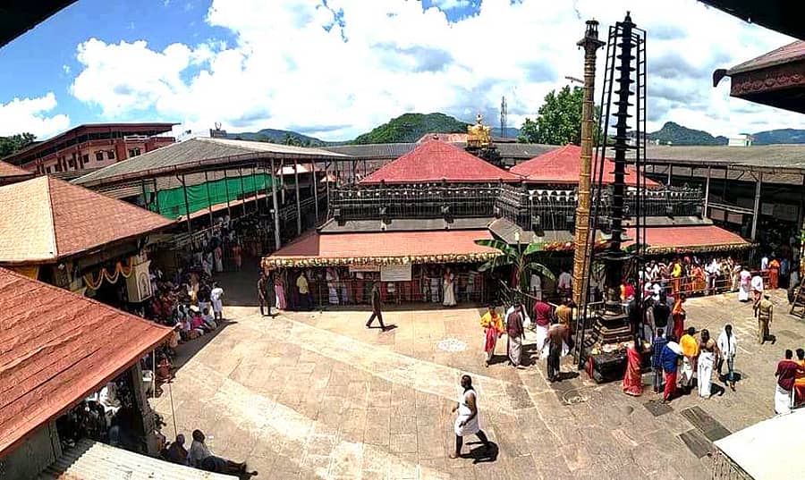 ಕೊಲ್ಲೂರು ಮೂಕಾಂಬಿಕಾ ದೇವಸ್ಥಾನ