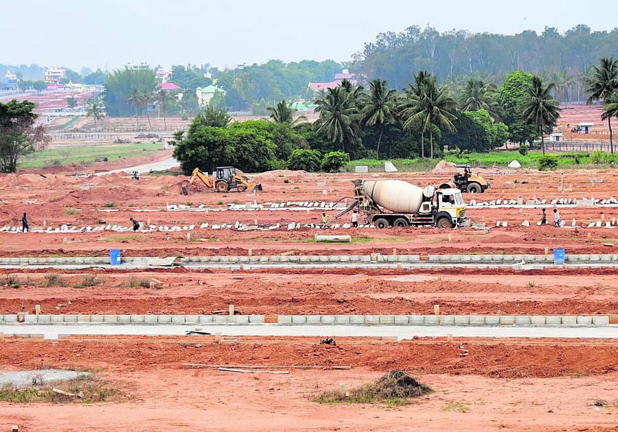 ಶಿವರಾಮ ಕಾರಂತ ಬಡಾವಣೆ ಕಾಮಗಾರಿ ನಡೆಯುತ್ತಿರುವ ದೃಶ್ಯ (ಸಂಗ್ರಹ ಚಿತ್ರ)