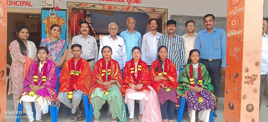 ಶಹಾಬಾದ್ನ ಶ್ರೀ ಚನ್ನಪ್ಪ ಇಂಗಿನಶೆಟ್ಟಿ ಪದವಿ ಪೂರ್ವ ಕಾಲೇಜಿನ ಹೆಚ್ಚು ಅಂಕ ಗಳಿಸಿದ ವಿದ್ಯಾರ್ಥಿಗಳನ್ನು ಸನ್ಮಾನಿಸಿಲಾಯಿತು