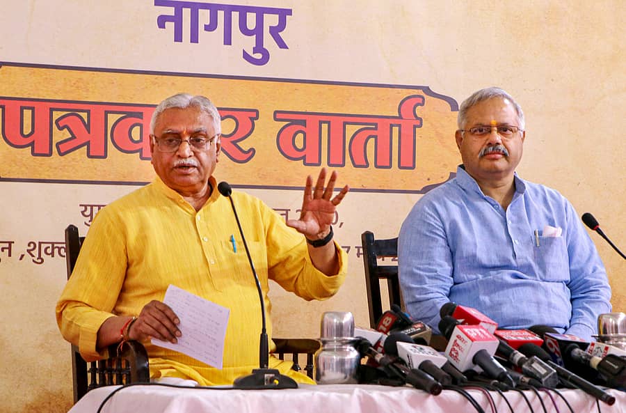 ಮನಮೋಹನ್‌ ವೈದ್ಯ ಮತ್ತು ಸುನಿಲ್‌ ಅಂಬೇಕರ್‌– ಪಿಟಿಐ ಚಿತ್ರ