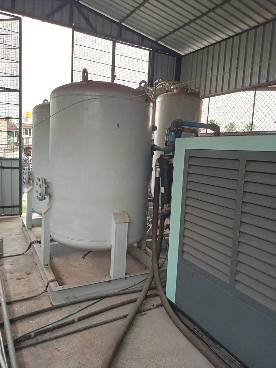 ನರಸಿಂಹರಾಜಪುರದ ತಾಲ್ಲೂಕು ಸಾರ್ವಜನಿಕ ಆಸ್ಪತ್ರೆಯಲ್ಲಿ ಗುರುವಾರದಿಂದ ಆಮ್ಲಜನಕ ಉತ್ಪಾದನಾ ಘಟಕ ಕಾರ್ಯಾರಂಭ ಮಾಡಿದೆ