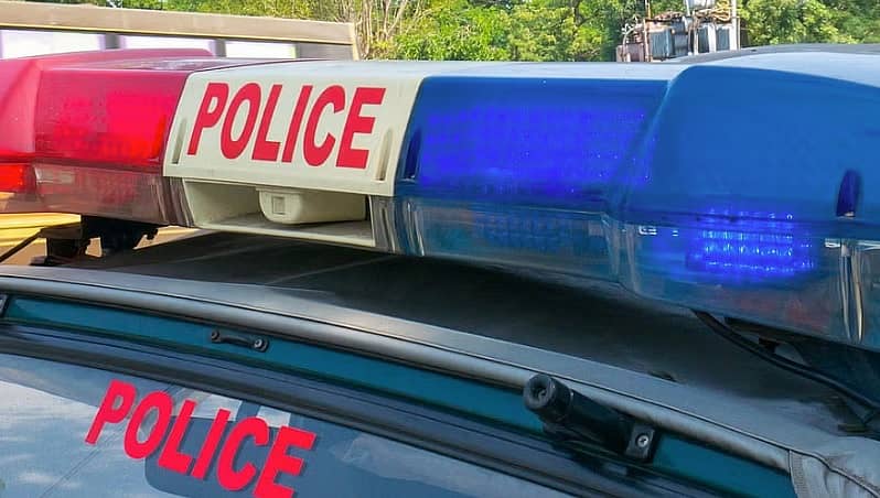 <div class="paragraphs"><p>ಪೊಲೀಸ್ </p></div>