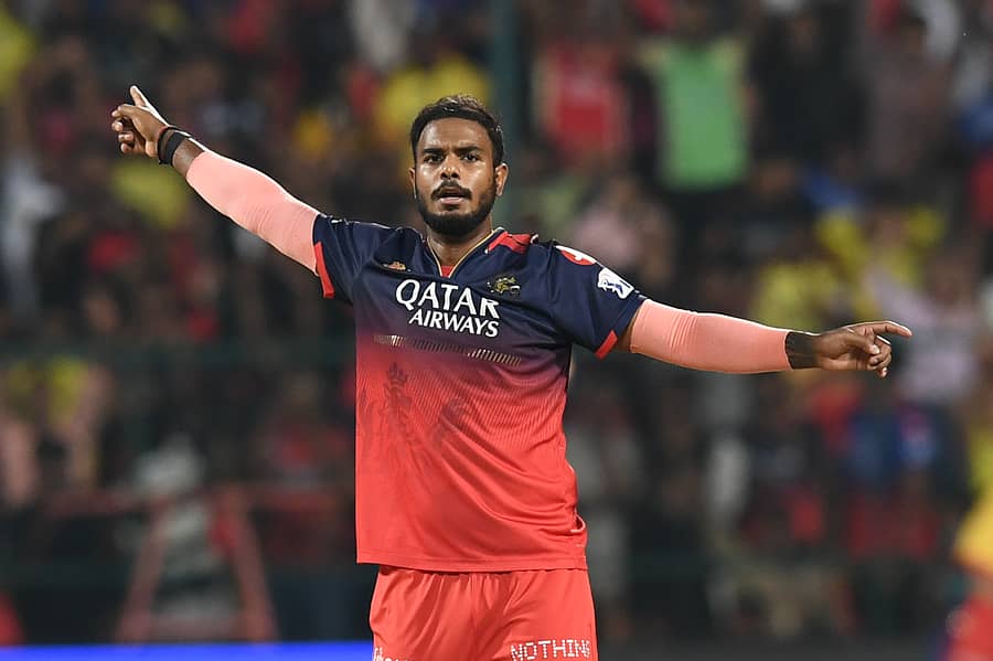 <div class="paragraphs"><p>ಆರ್‌ಸಿಬಿ ಬೌಲರ್ ಯಶ್ ದಯಾಳ್ ಸಂಭ್ರಮ&nbsp;&nbsp;</p></div>