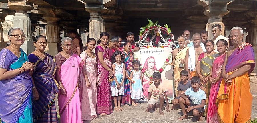 ರಟ್ಟೀಹಳ್ಳಿ ಪಟ್ಟಣದಲ್ಲಿ ಬುಧವಾರ ಶಂಕರ ಸೇವಾ ಸಮಿತಿಯಿಂದ ಶಂಕರಾಚಾರ್ಯ ಜಯಂತಿ ಉತ್ಸವ ಆಚರಿಸಲಾಯಿತು.