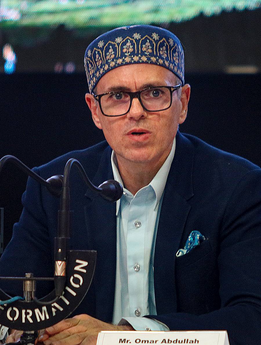 <div class="paragraphs"><p>ಒಮರ್ ಅಬ್ದುಲ್ಲಾ</p></div>