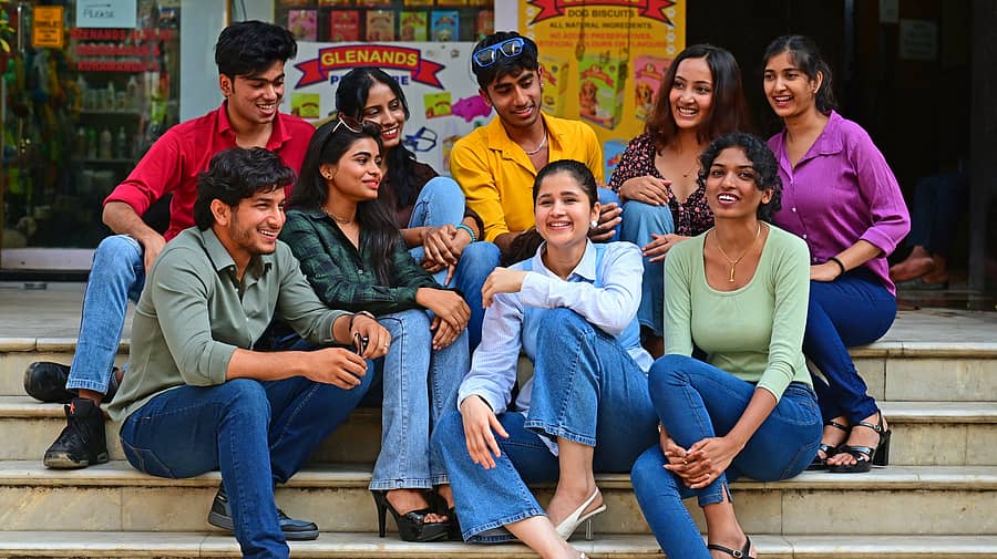 <div class="paragraphs"><p>ಜನರೇಷನ್‌ ಝೀ ಪೀಳಿಗೆಯ ಸಂತಸದ ಕ್ಷಣಗಳು ಪ್ರಜಾವಾಣಿ ಚಿತ್ರ: ರಂಜು ಪಿ.</p></div>