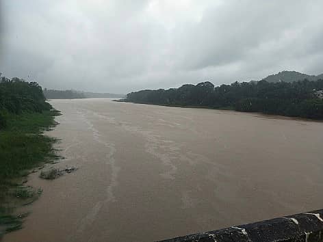 ಉಪ್ಪಿನಂಗಡಿಯಲ್ಲಿ ಹರಿಯುತ್ತಿರುವ ನೇತ್ರಾವತಿ ನದಿ
