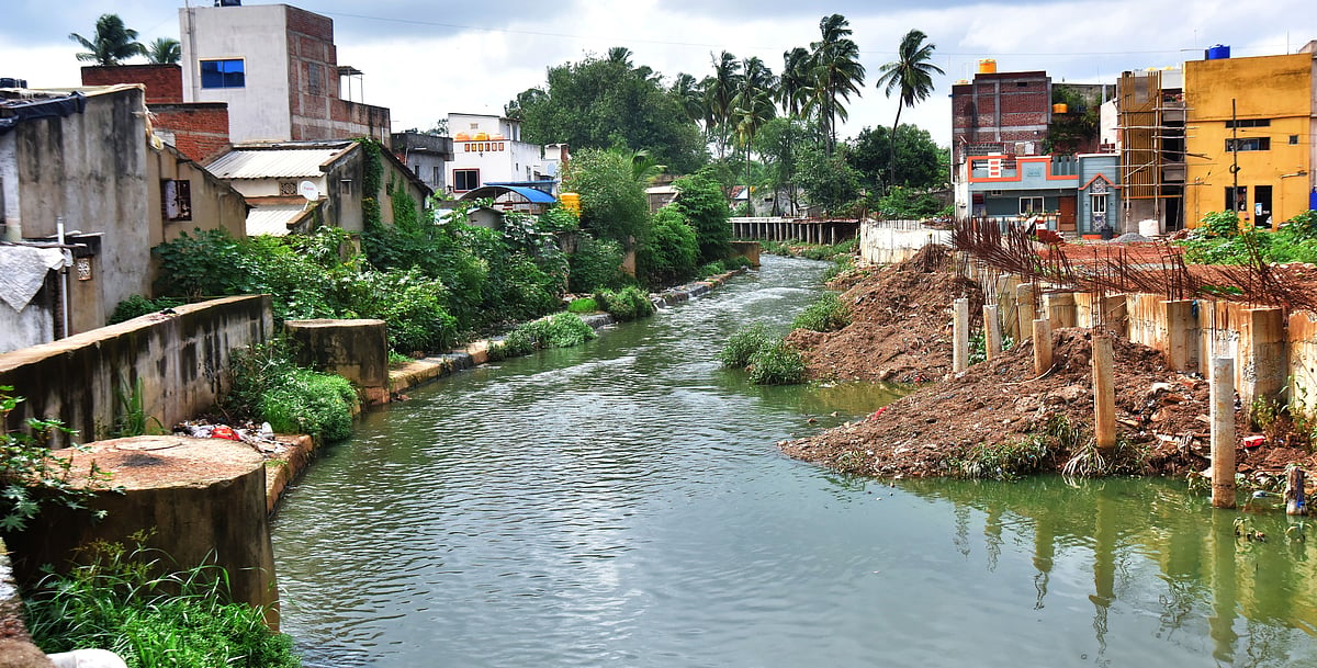 Raja Kaluve Buffer Zone: ರಾಜಕಾಲುವೆಗಳ ಬಫರ್ ವಲಯ ಅರ್ಧಕ್ಕಿಂತ ಹೆಚ್ಚು ಕಡಿತ ...