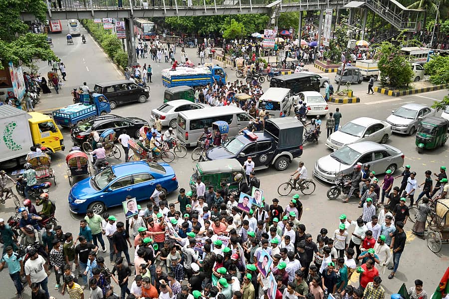 <div class="paragraphs"><p>ಬಾಂಗ್ಲಾದೇಶ ರಾಷ್ಟ್ರೀಯವಾದಿ ಪಕ್ಷದ (ಬಿಎನ್‌ಇ) ಕಾರ್ಯಕರ್ತರು ಮಧ್ಯಂತರ ಸರ್ಕಾರದ ವಿರುದ್ಧ ಬುಧವಾರ ಢಾಕಾದಲ್ಲಿ ಪ್ರತಿಭಟನೆ ನಡೆಸಿದರು </p></div>