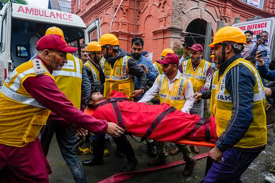 ಶ್ರೀನಗರದಲ್ಲಿ ಶನಿವಾರ ಸ್ವರಕ್ಷಣೆಯ ತಾಲೀಮು ನಡೆಯಿತು   ಪಿಟಿಐ ಚಿತ್ರ