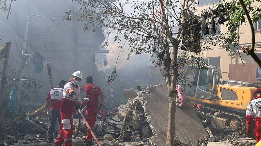 <div class="paragraphs"><p>ಇರಾನ್ ಮೇಲೆ ಇಸ್ರೇಲ್ ದಾಳಿ</p></div>