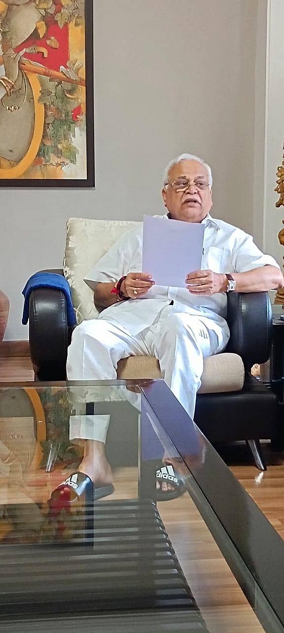 ಹಳಿಯಾಳದಲ್ಲಿ ಪತ್ರಿಕಾಗೋಷ್ಠಿಯಲ್ಲಿ ಶಾಸಕ ಆರ್ ವಿ ದೇಶಪಾಂಡೆ ಮಾತನಾಡಿದರು.