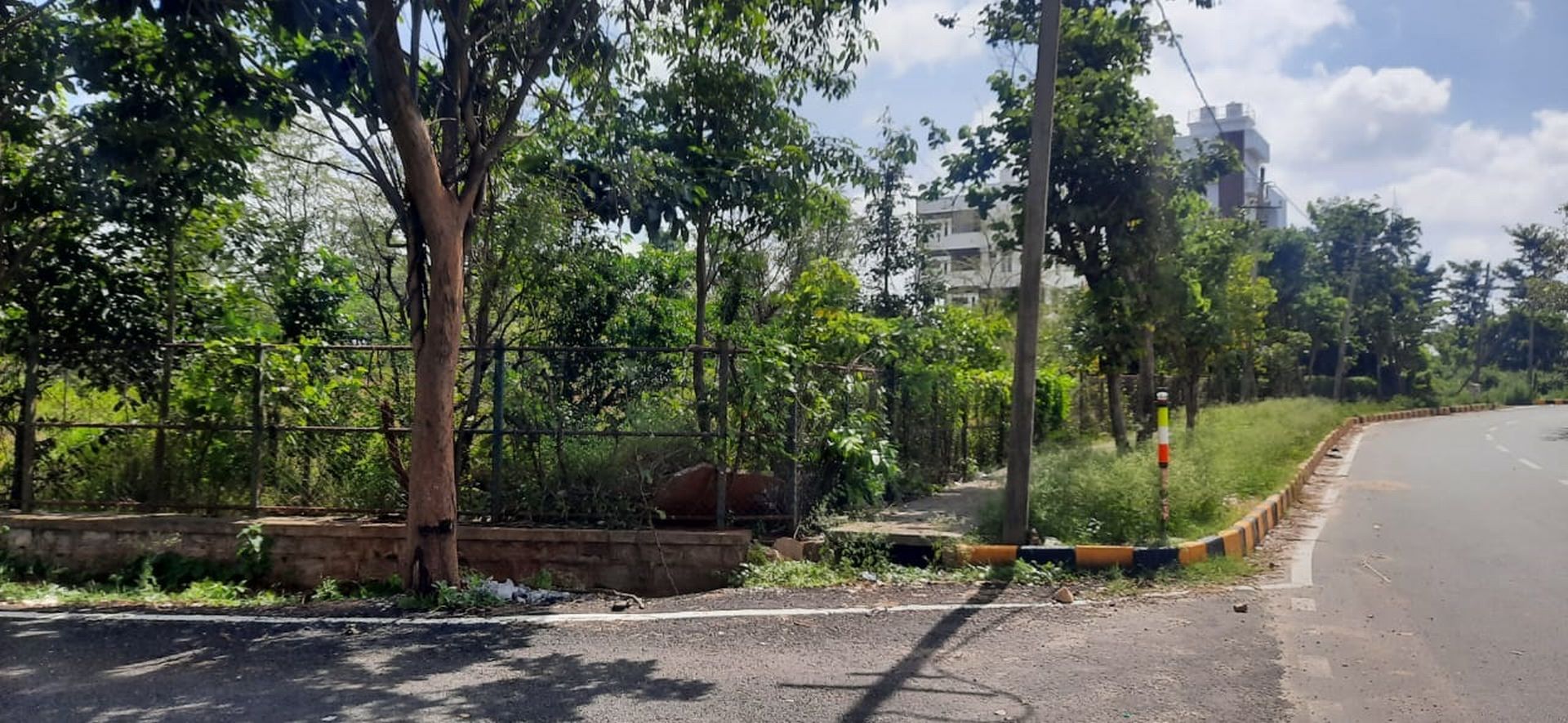 ಬಿಡಿಎ ಸರ್ ಎಂ. ವಿಶ್ವೇಶ್ವರಯ್ಯ 2ನೇ ಬ್ಲಾಕ್ ಬಡಾವಣೆಯಲ್ಲಿ ಬಿಬಿಎಂಪಿಗೆ ಆಸ್ಪತ್ರೆಗಾಗಿ ಹಂಚಿಕೆಯಾಗಿರುವ ಸಿಎ ನಿವೇಶನ