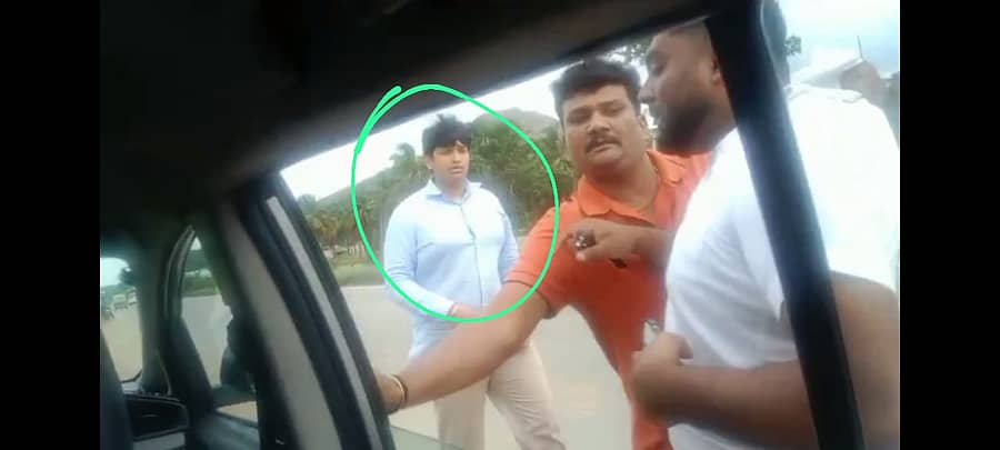 ಗಲಾಟೆಯ ದೃಶ್ಯ 