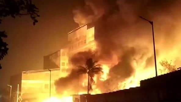 ರಾಸಾಯನಿಕ ಕಾರ್ಖಾನೆಯಲ್ಲಿ ಬೆಂಕಿ