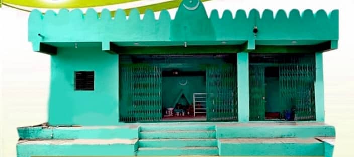 ಜೇವರ್ಗಿ ತಾಲ್ಲೂಕಿನ ಕಲ್ಲಹಂಗರಗಾ ಗ್ರಾಮದಲ್ಲಿ ನಿರ್ಮಿಸಿರುವ ಶಾ ಹುಸೇನಿ ಬಾಷಾ ದರ್ಗಾದ ನೂತನ ಕಟ್ಟಡ