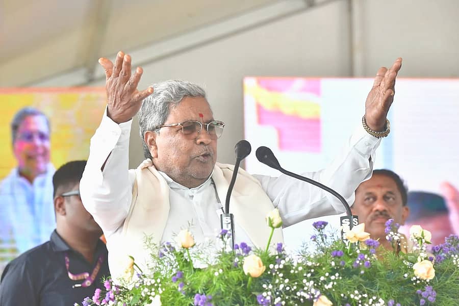 <div class="paragraphs"><p>ಸಿದ್ದರಾಮಯ್ಯ&nbsp;, ಮುಖ್ಯಮಂತ್ರಿ</p></div>