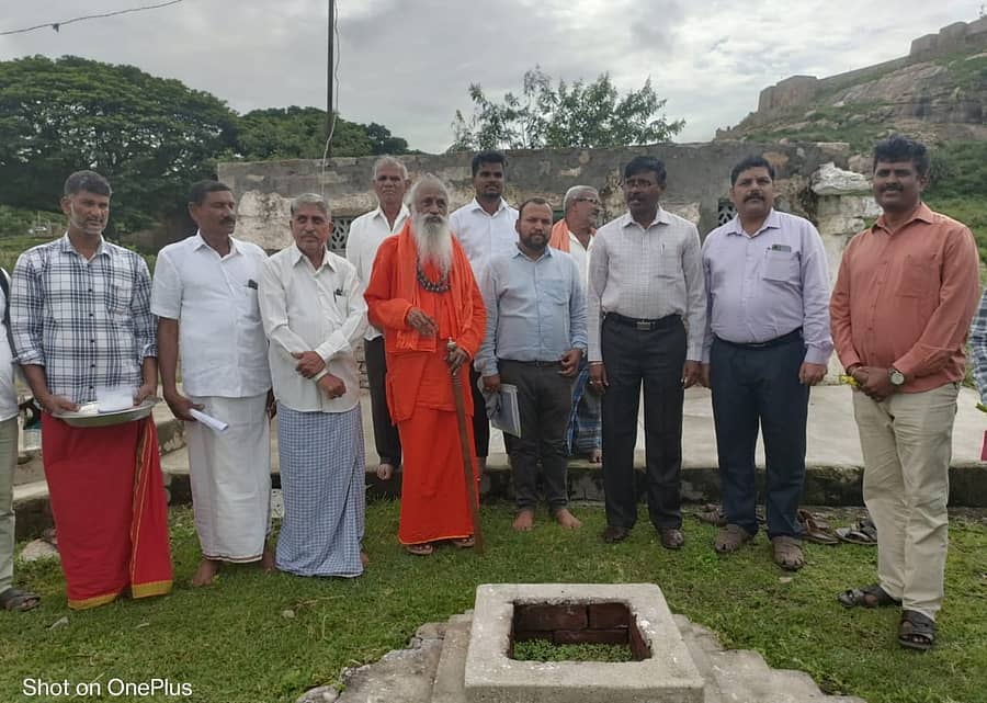 ಹರಪನಹಳ್ಳಿ ತಾಲ್ಲೂಕು ಉಚ್ಚಂಗಿದುರ್ಗಕ್ಕೆ ಪುರಾತತ್ವ ಇಲಾಖೆ ಅಧಿಕಾರಿಗಳು ಭೇಟಿ ನೀಡಿ ಗ್ರಾಮಸ್ಥರೊಂದಿಗೆ ಚರ್ಚಿಸಿದರು