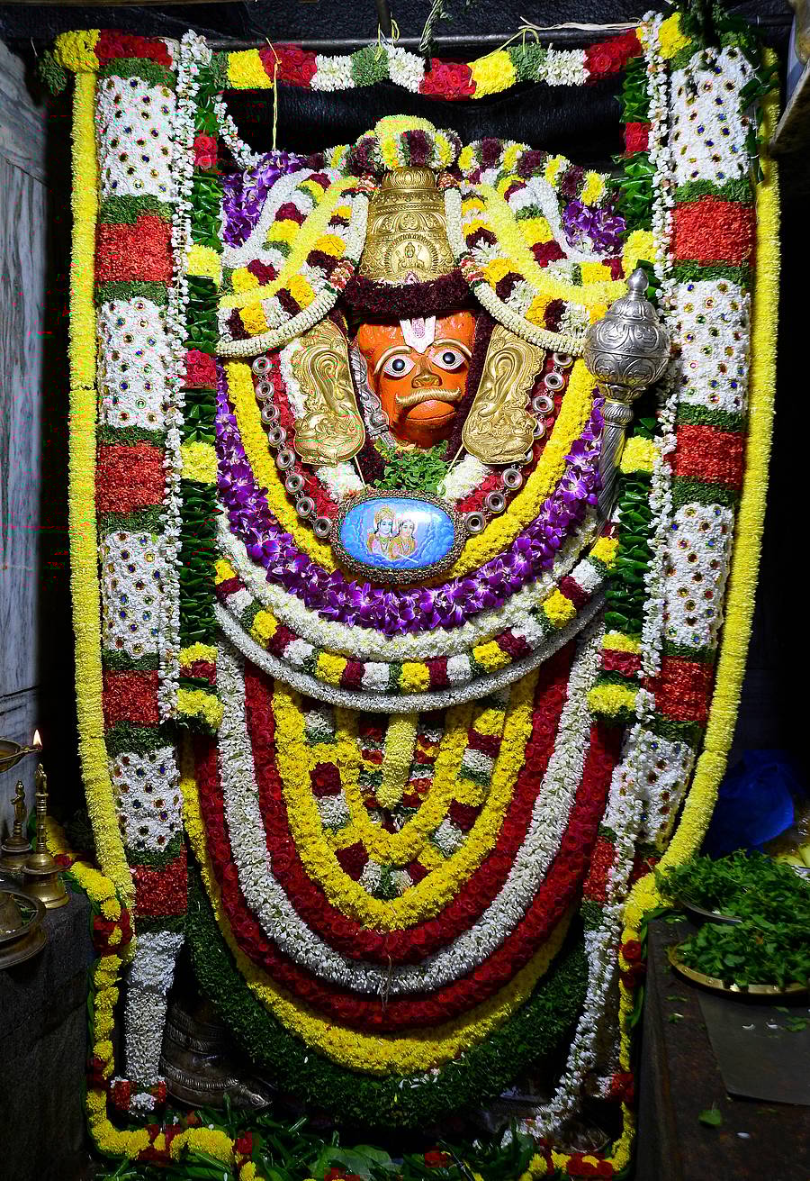 ಗಾಳಿ ಆಂಜನೇಯ ದೇವರ ವಿಗ್ರಹ