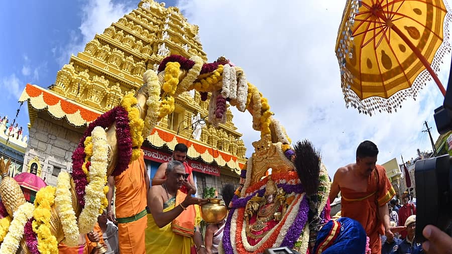 <div class="paragraphs"><p>ಚಾಮುಂಡೇಶ್ವರಿ ವರ್ಧಂತಿ ಸಂಭ್ರಮ</p></div>
