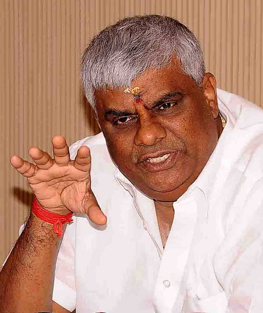 <div class="paragraphs"><p>ಎಚ್‌.ಡಿ. ರೇವಣ್ಣ</p></div>