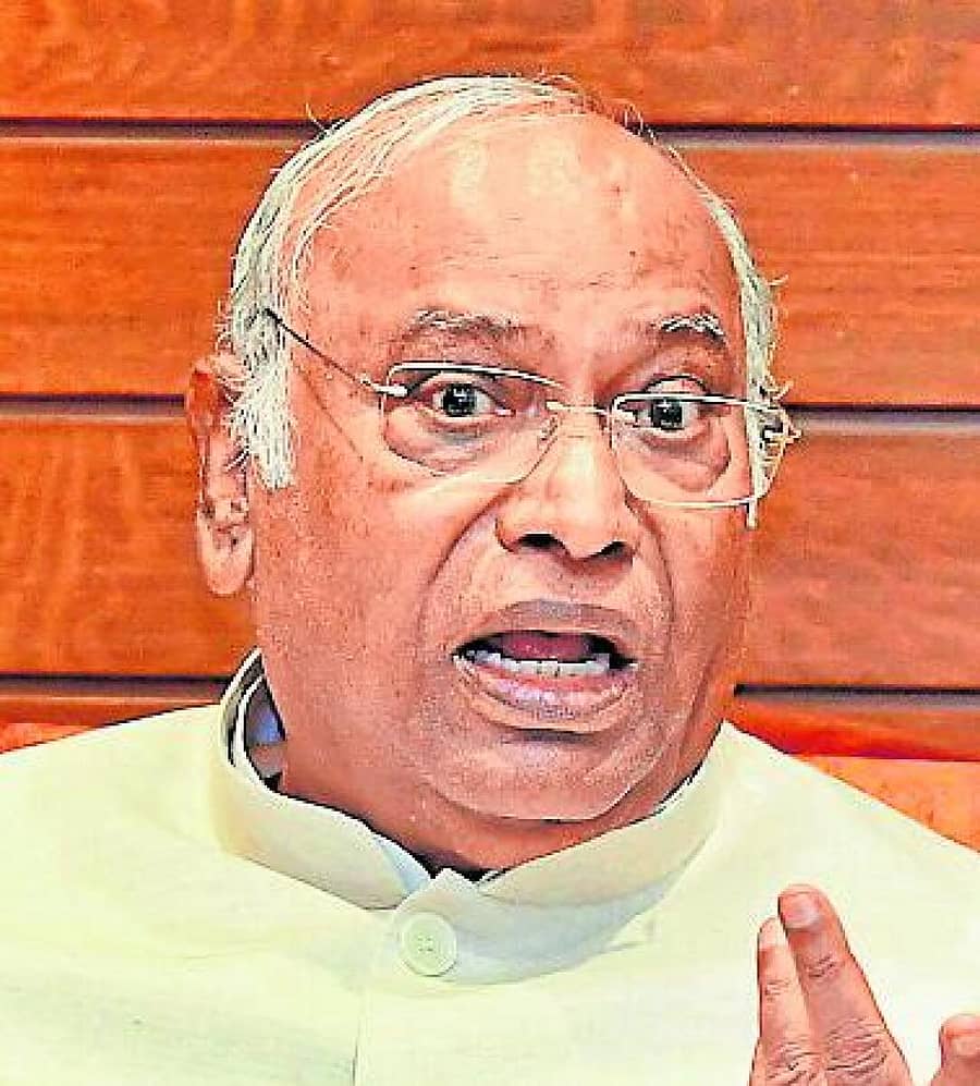 <div class="paragraphs"><p>ಮಲ್ಲಿಕಾರ್ಜುನ ಖರ್ಗೆ</p></div>