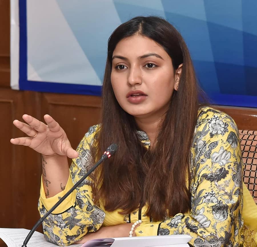 <div class="paragraphs"><p>ಅನ್ಮೊಲ್ ಗಗನ್ ಮಾನ್</p></div>