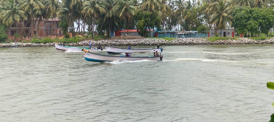 <div class="paragraphs"><p>ಮೀನುಗಾರಿಕೆ</p></div>