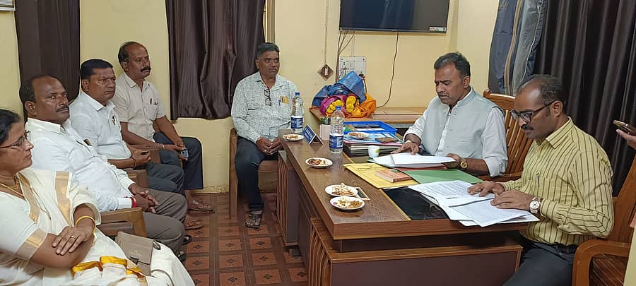 ಚಿಟಗುಪ್ಪ ಪಟ್ಟಣದಲ್ಲಿ ನಡೆದ ಸಭೆಯಲ್ಲಿ ಶಾಸಕ ಡಾ. ಶೈಲೇಂದ್ರ ಬೆಲ್ದಾಳೆ ಮಾತನಾಡಿದರು.