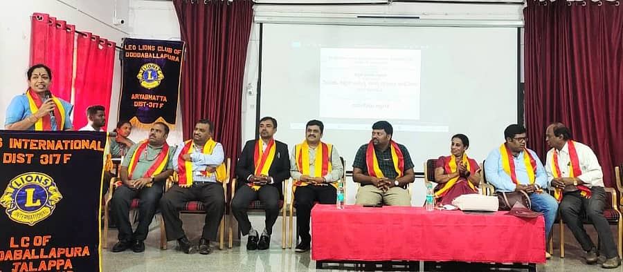 ದೊಡ್ಡಬಳ್ಳಾಪುರದ ದೇವರಾಜ್‌ ಅರಸ್‌ ವ್ಯವಹಾರ ನಿರ್ವಹಣಾ ಮಹಾವಿದ್ಯಾಲಯ ಮತ್ತು ಆರ್.ಎಲ್‌.ಜಾಲಪ್ಪ ಲಯನ್ಸ್‌ ಸಂಸ್ಥೆ ಸಹಯೋಗದಲ್ಲಿ ಮಹಿಳಾ ಸಾಹಿತ್ಯ ಮತ್ತು ಸಬಲೀಕರಣ ಕುರಿತ ಉಪನ್ಯಾಸ ಕಾರ್ಯಕ್ರಮ ನಡೆಯಿತು