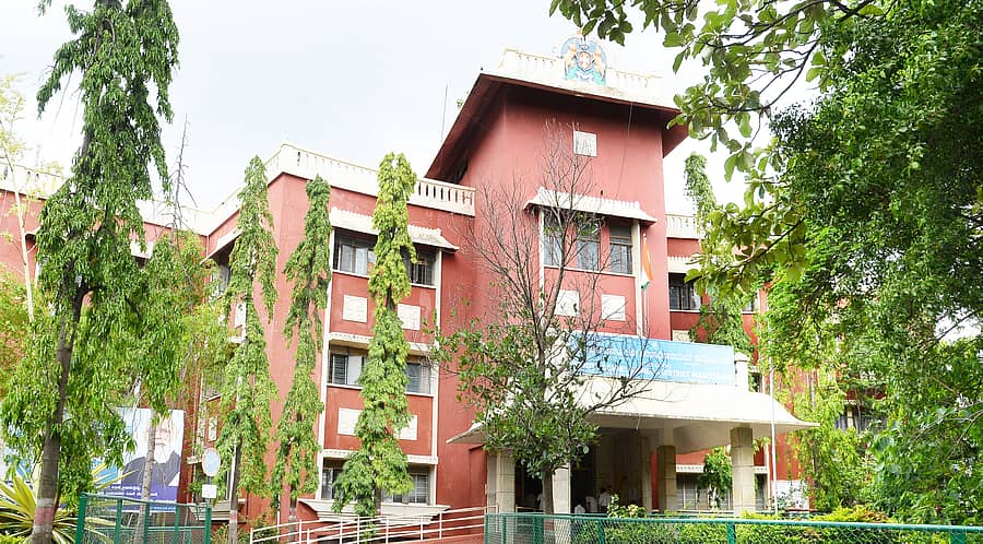 ತುಮಕೂರು ಜಿಲ್ಲಾಧಿಕಾರಿ ಕಚೇರಿ (ಸಾಂದರ್ಭಿಕ ಚಿತ್ರ)