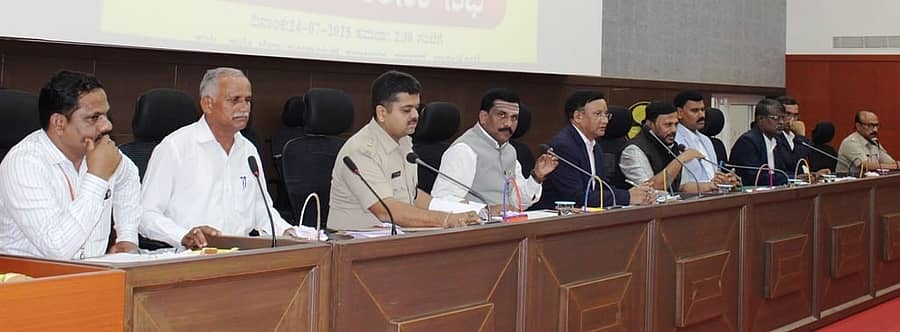 ಬಾಗಲಕೋಟೆಯಲ್ಲಿ ಗುರುವಾರ ನಡೆದ ಪ್ರಗತಿ ಪರಿಶೀಲನಾ ಸಭೆಯಲ್ಲಿ ರಾಜ್ಯ ಮಕ್ಕಳ ಹಕ್ಕುಗಳ ರಕ್ಷಣಾ ಆಯೋಗದ ಅಧ್ಯಕ್ಷ ಕೆ. ನಾಗಣ್ಣಗೌಡ ಮಾತನಾಡಿದರು