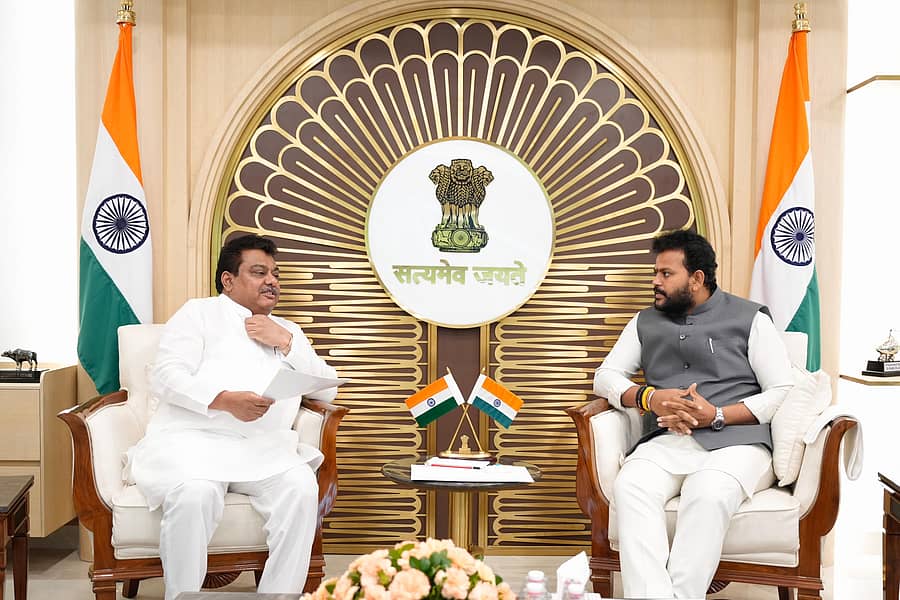 ಕೆ.ರಾಮಮೋಹನ್‌ ನಾಯ್ಡು ಜತೆಗೆ ಎಂ.ಬಿ.ಪಾಟೀಲ ಚರ್ಚಿಸಿದರು. 