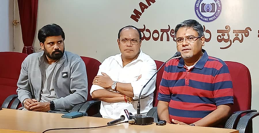 ಸುದ್ದಿಗೋಷ್ಠಿಯಲ್ಲಿ ಸತ್ಯ ಶ್ರೀನಿವಾಸನ್ ಮಾತನಾಡಿದರು