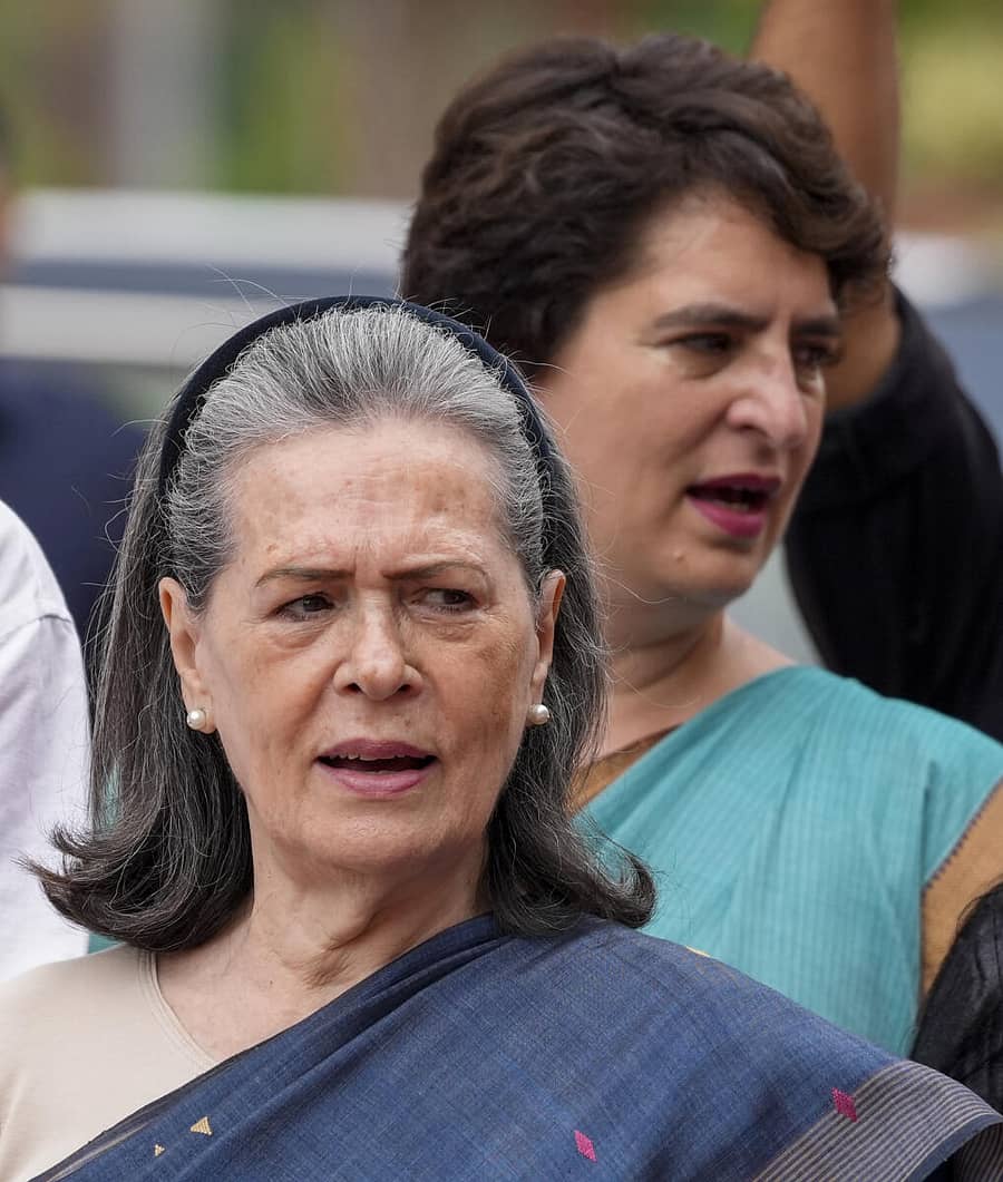 <div class="paragraphs"><p>ಸೋನಿಯಾ ಗಾಂಧಿ</p></div>