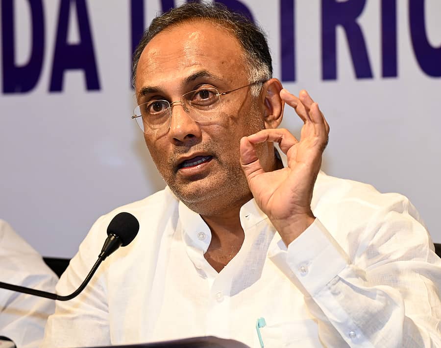  ದಿನೇಶ್ ಗುಂಡೂರಾವ್