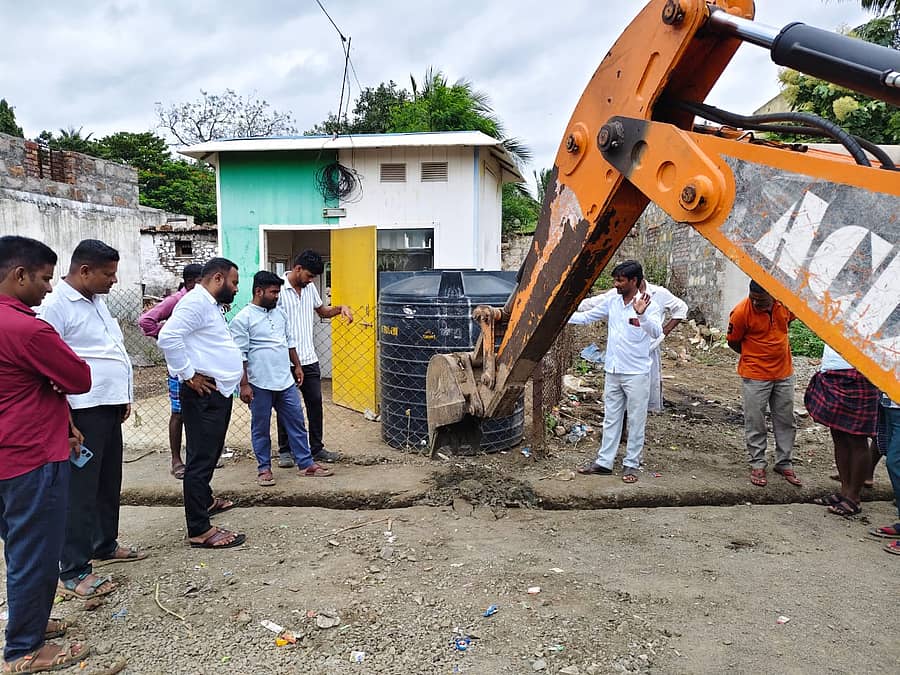 ಬ್ಯಾಲ್ಯಾಳ ಗ್ರಾಮದ ಶುದ್ಧ ಕುಡಿಯುವ ನೀರಿನ ಘಟಕ ದುರಸ್ಥಿಗೊಳಿಸಲಾಯಿತು