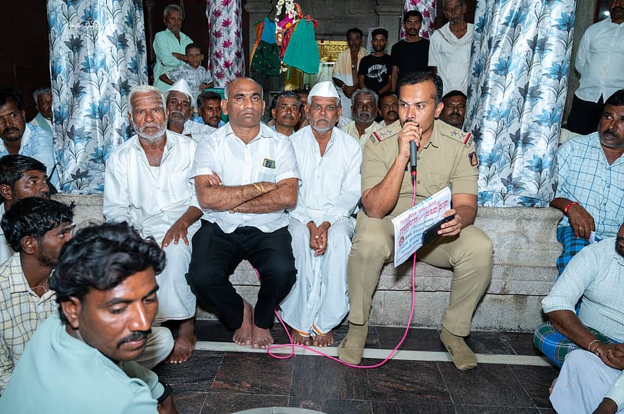 ಕುಕನೂರು ತಾಲ್ಲೂಕಿನ ಬಿನ್ನಾಳ ಗ್ರಾಮದಲ್ಲಿ ವ್ಯಸನ ಮುಕ್ತ ಗ್ರಾಮವನ್ನಾಗಿಸಲು ಸಭೆ ನಡೆಯಿತು
