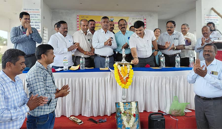 ಶಿವಮೊಗ್ಗದ ಗಂಗಾಪರಮೇಶ್ವರಿ ಸಹಕಾರ ಸಂಘದ ಸರ್ವ ಸದಸ್ಯರ ವಾರ್ಷಿಕ ಮಹಾಸಭೆಯನ್ನು ಆರ್.ಅವಿನ್ ಉದ್ಘಾಟಿಸಿದರು